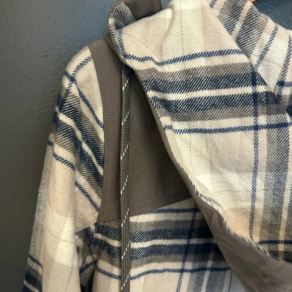 AÇAI NWOT “The Boyfriend hoodie” is desert colour. Beautiful and lux brand Sz. 8 - Picture 11 of 15